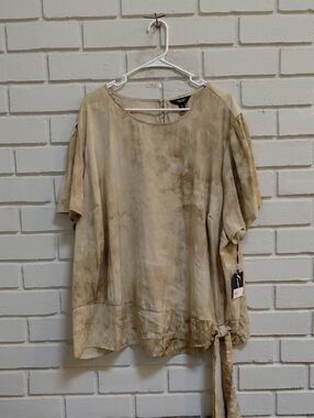 Vera Wang Neutral Tie-Dye Short Sleeve Flowy Blouse with Side Tie. Size 4X  NWT